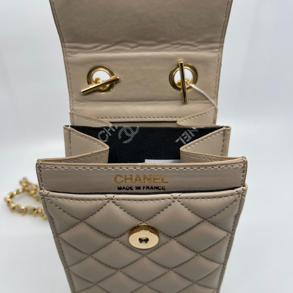 Chanel Torbica Za Mobitel