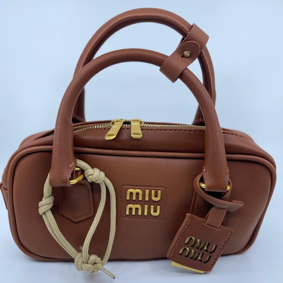 Miu Miu Arcadie kožna torba
