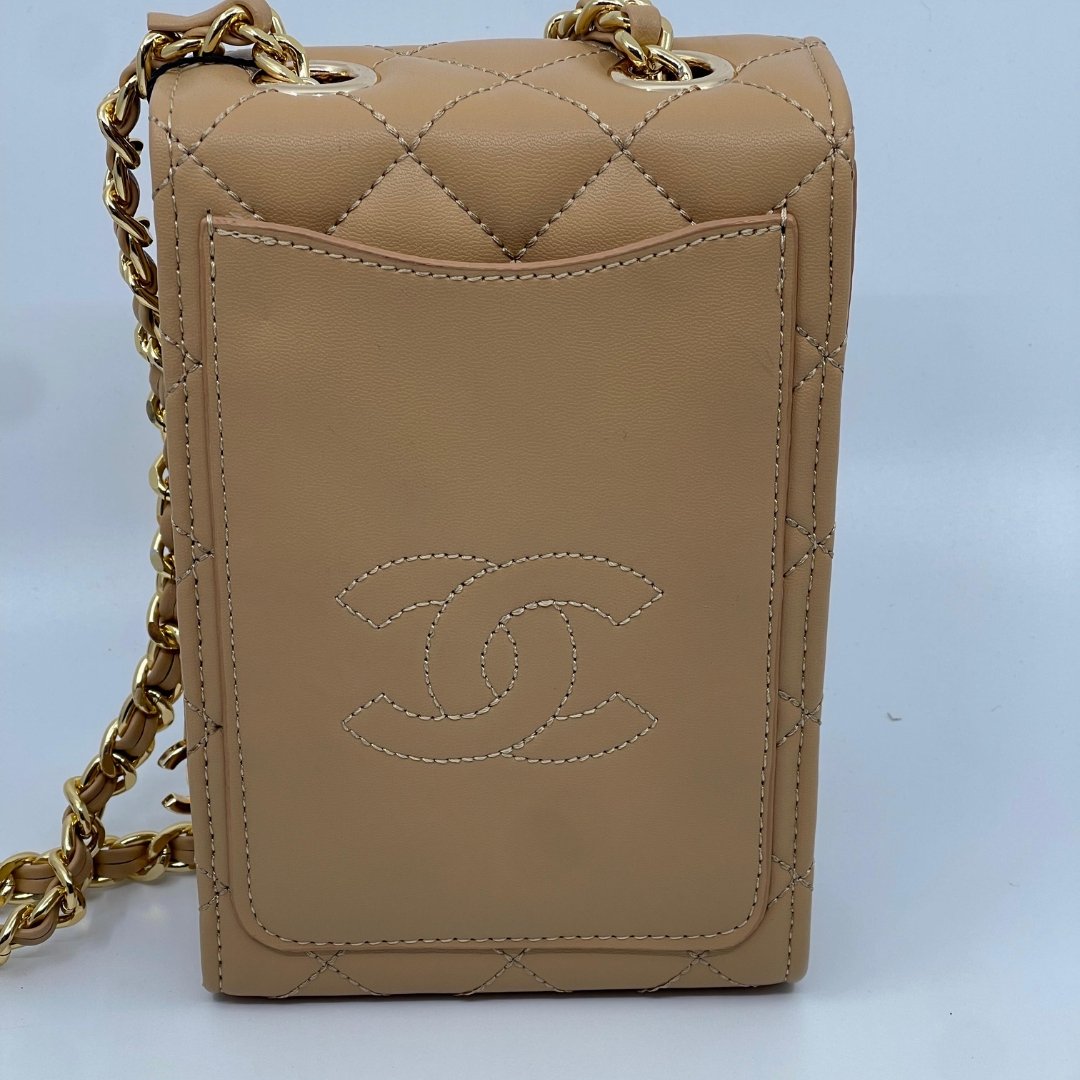 Chanel Torbica Za Mobitel