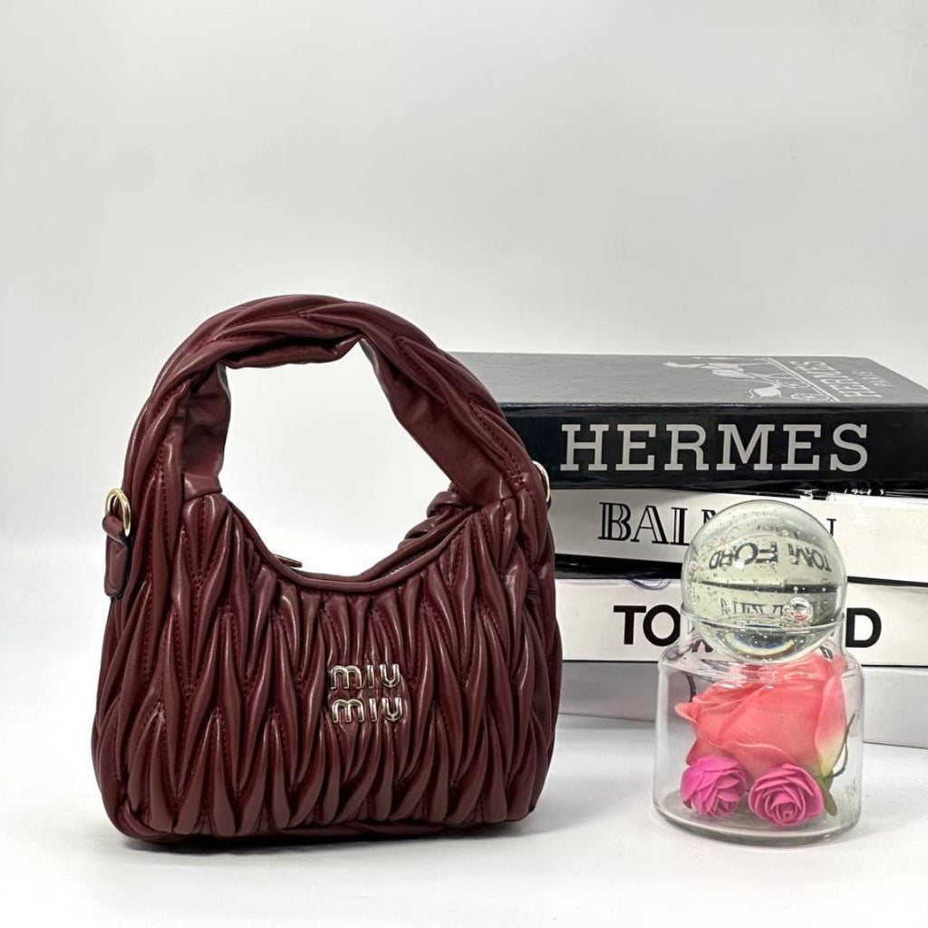 Miu Miu Wander Matelassé Hobo Mini Torbica