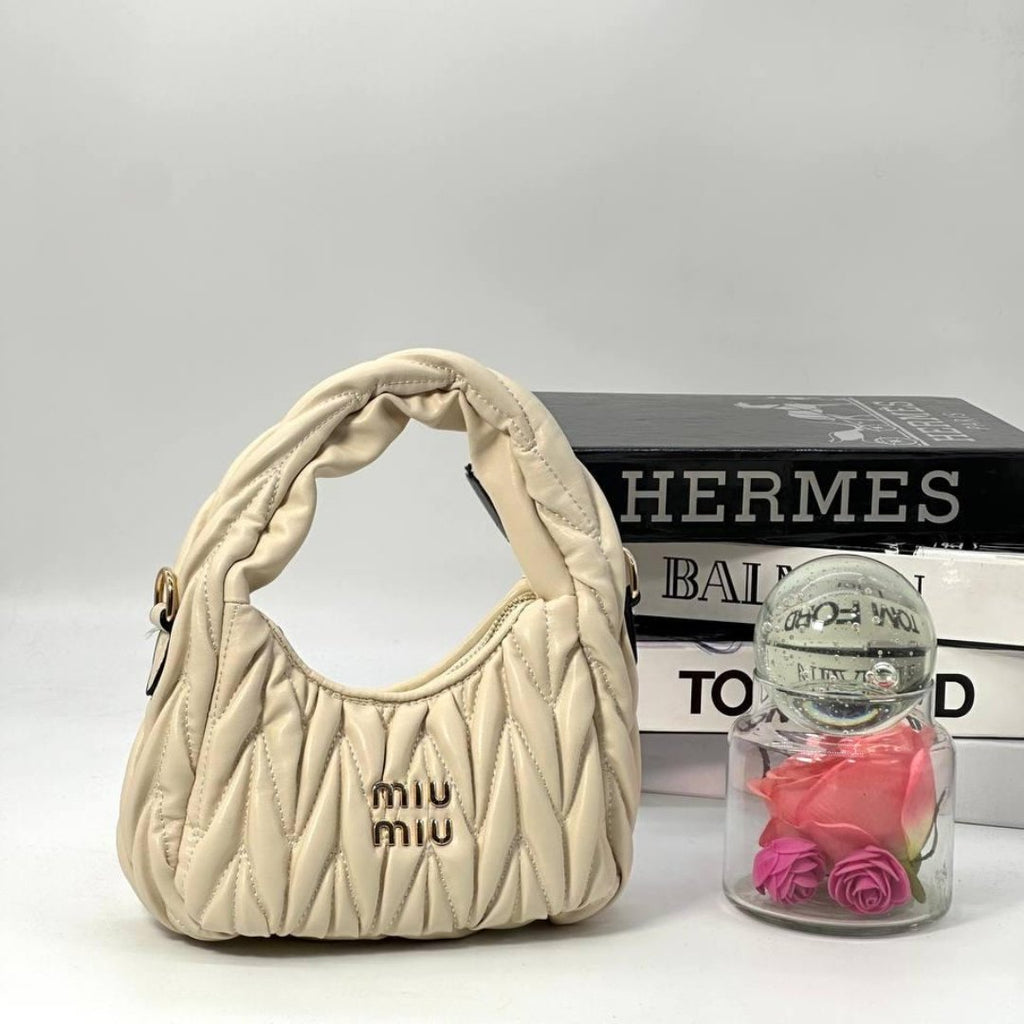 Miu Miu Wander Matelassé Hobo Mini Torbica