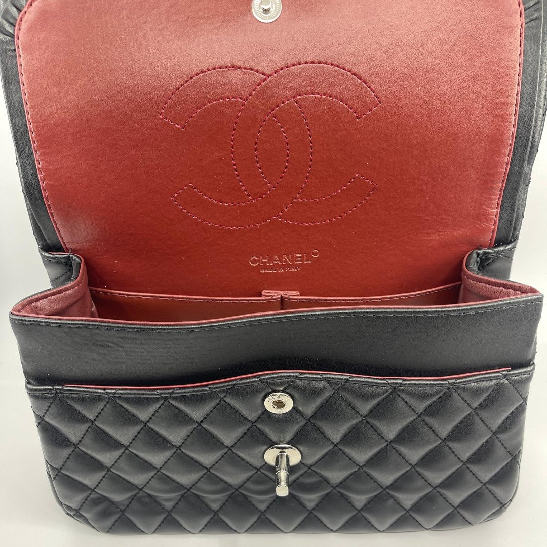 Chanel Classic Flap Srednja Torbica