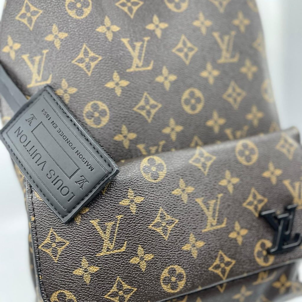 Louis Vuitton Discovery Ruksak