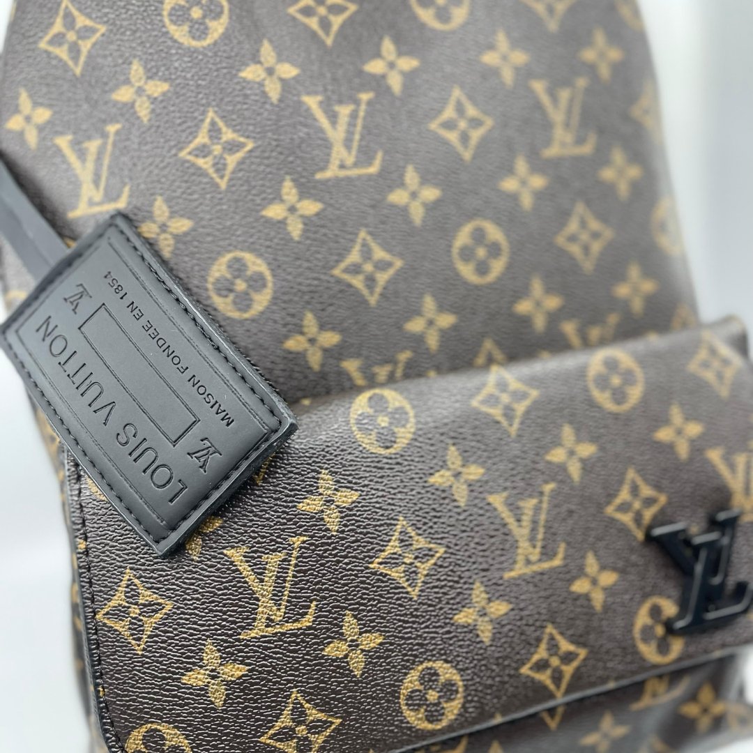 Louis Vuitton Discovery Ruksak
