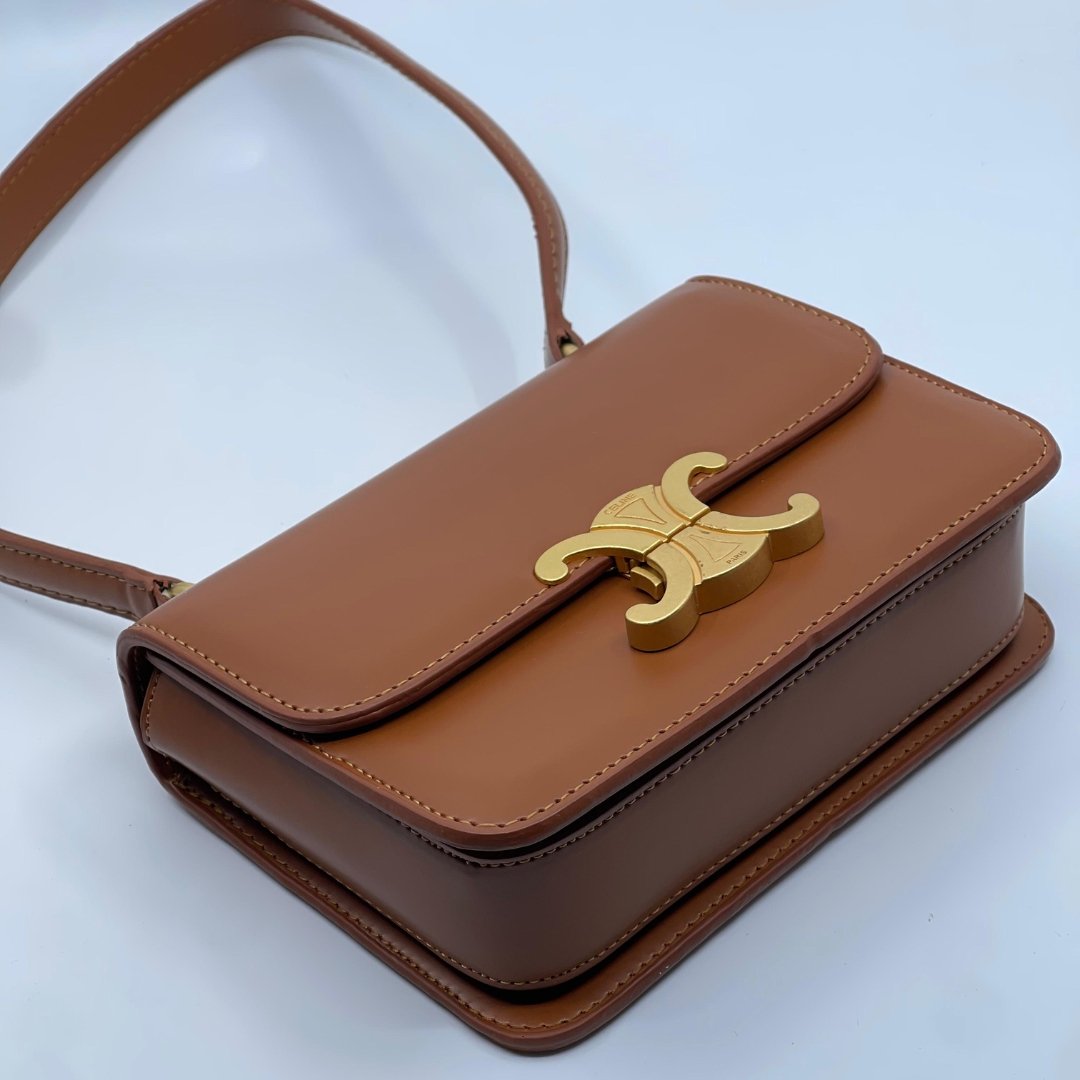 Celine Triomphe Mala Torbica